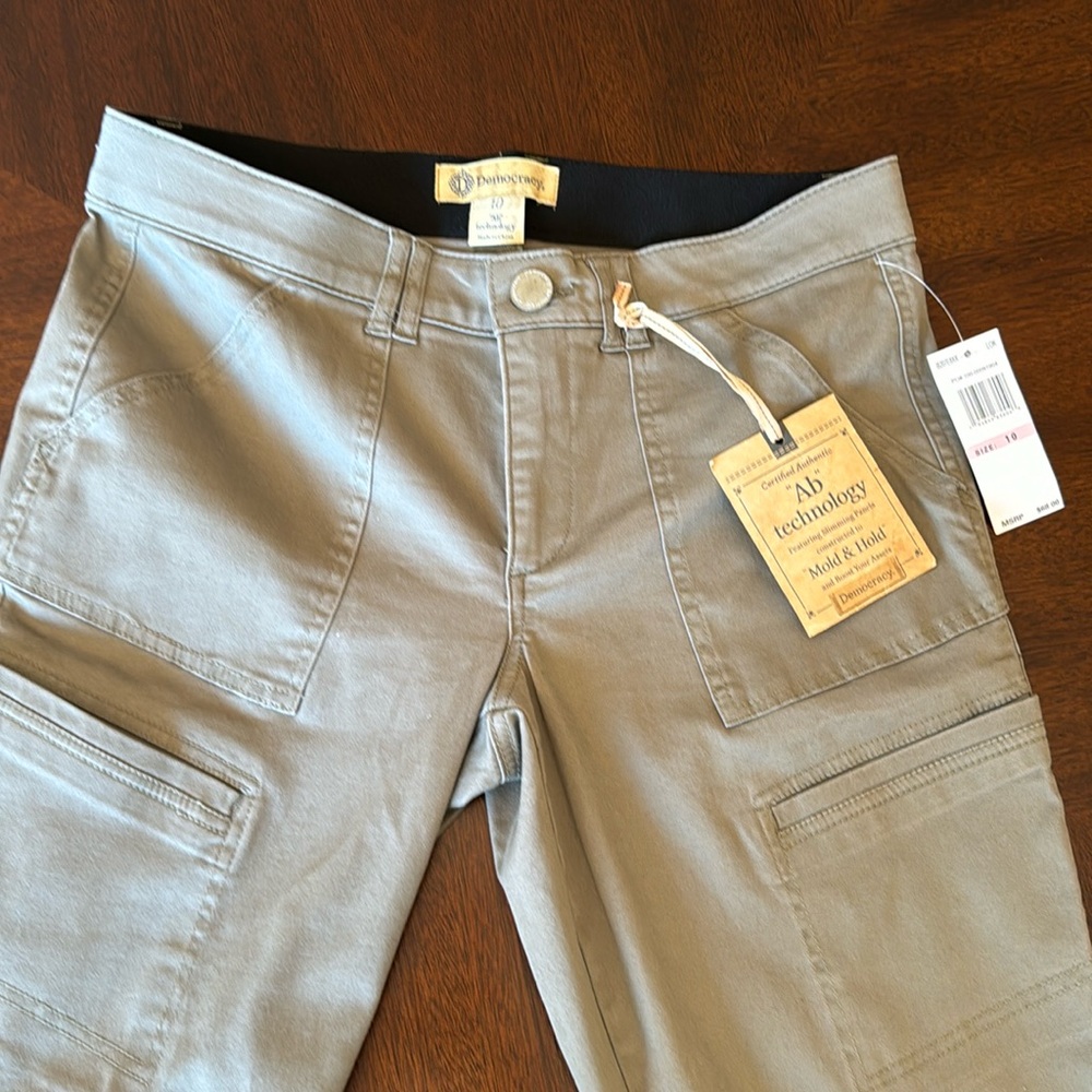 Democracy woman’s cargo pants